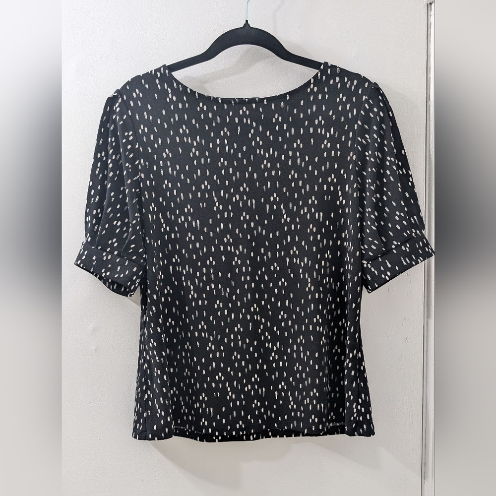 Worthington Black and White Patterned Blouse